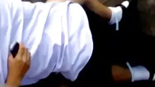 तातो गोरो स्लट फेसफक गर्दै