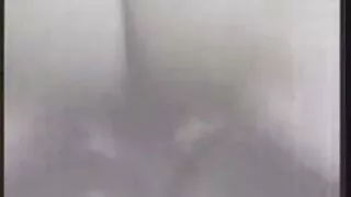 किशोर केटीहरू पार्टीमा शरारती गर्दै