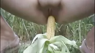 स्वादिष्ट एकल वेबक्याम मोडेल खेल्दै