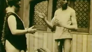 एउटी वेश्यालाई फकाएर उसलाई क्रीमपी बनायो