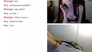 प्यारा आबनूस GF बाथरूम मा fucked